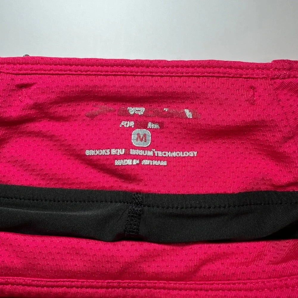 Brooks Running Skort Medium Pink Built-in Shorts Reflective Athletic Skirt Gym